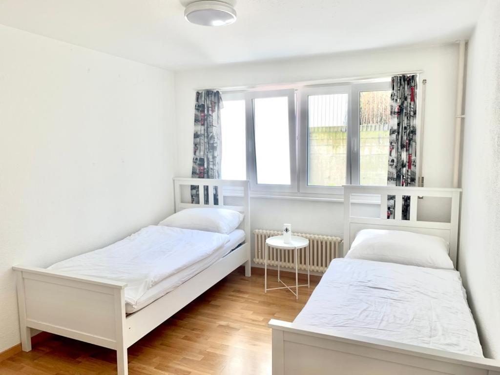 Apartment - Close To Town - By Pa