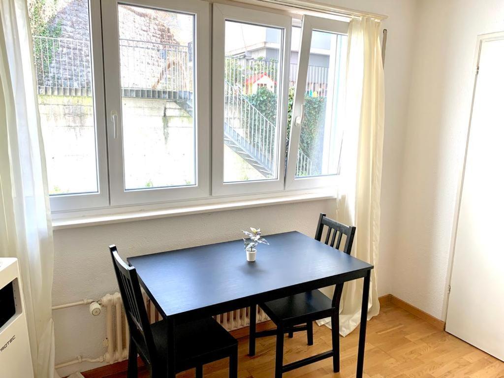 Apartment - Close To Town - By Pa *